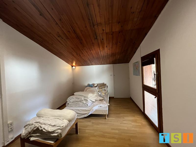 Maison - 344 m² - 8 pièces