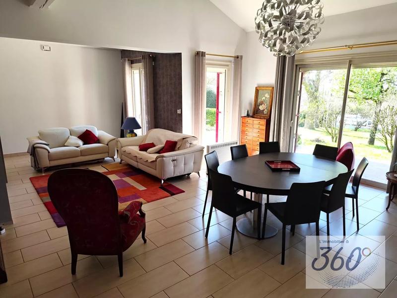 Maison - 143 m² - 6 pièces