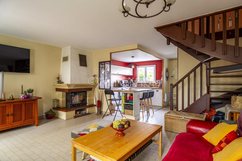 Maison traditionnelle - 91 m² - 6 pièces