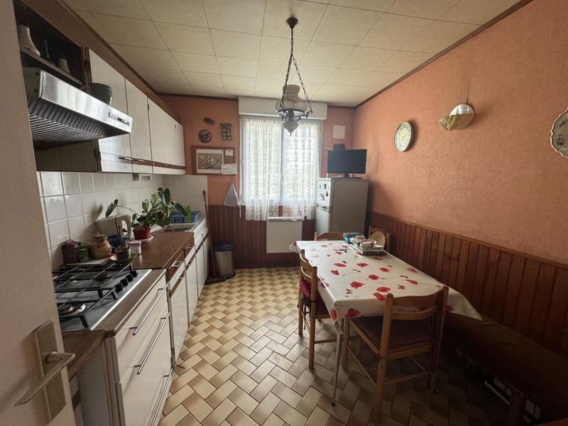 Maison - 83 m² - 4 pièces