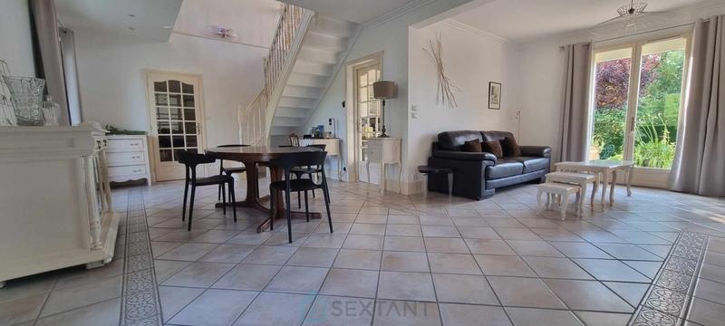 Maison - 171 m² - 5 pièces