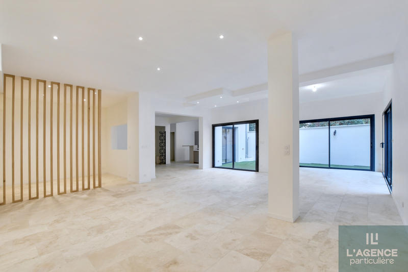 Appartement - 177 m² - 5 pièces