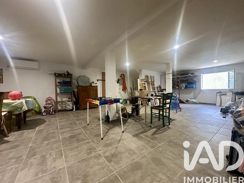 Maison - 210 m² - 5 pièces