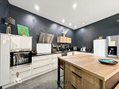 Maison - 192 m² - 6 pièces