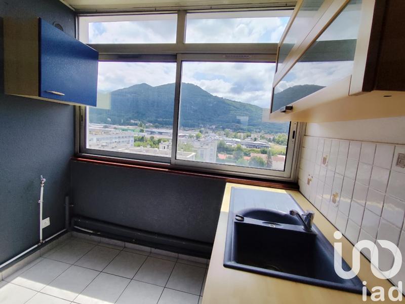 Appartement - 88 m² - 5 pièces