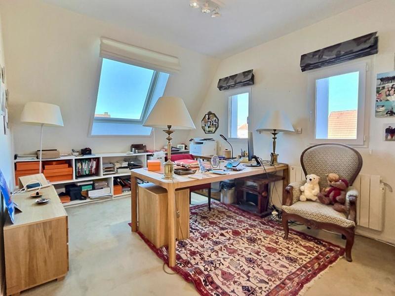 Villa - 306 m² - 11 pièces