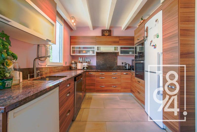 Maison de ville - 111 m² - 4 pièces