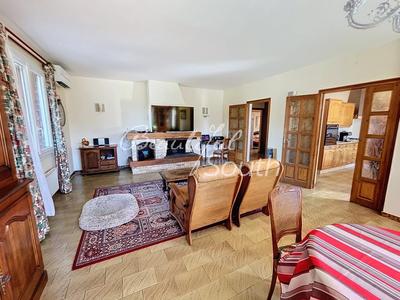 Villa - 141 m² - 4 pièces