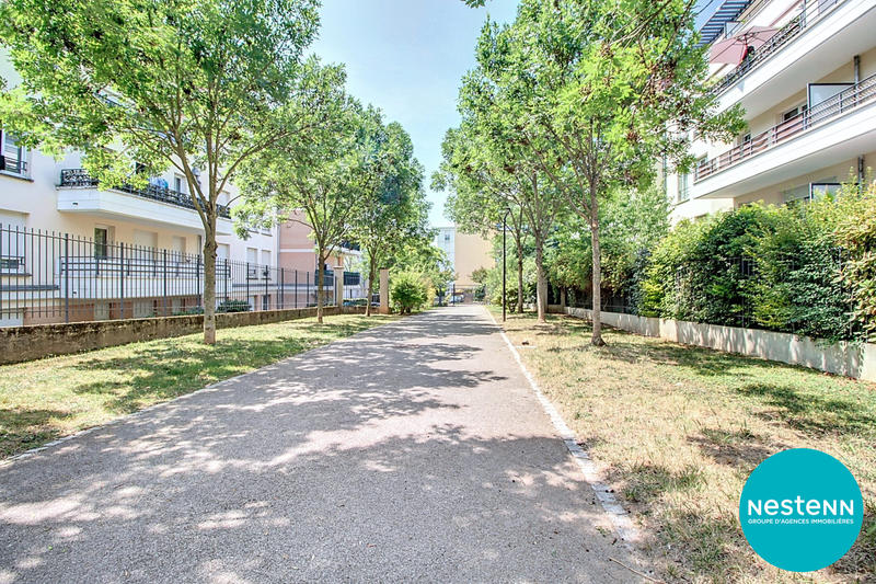 Parking / Garage - 12 m²