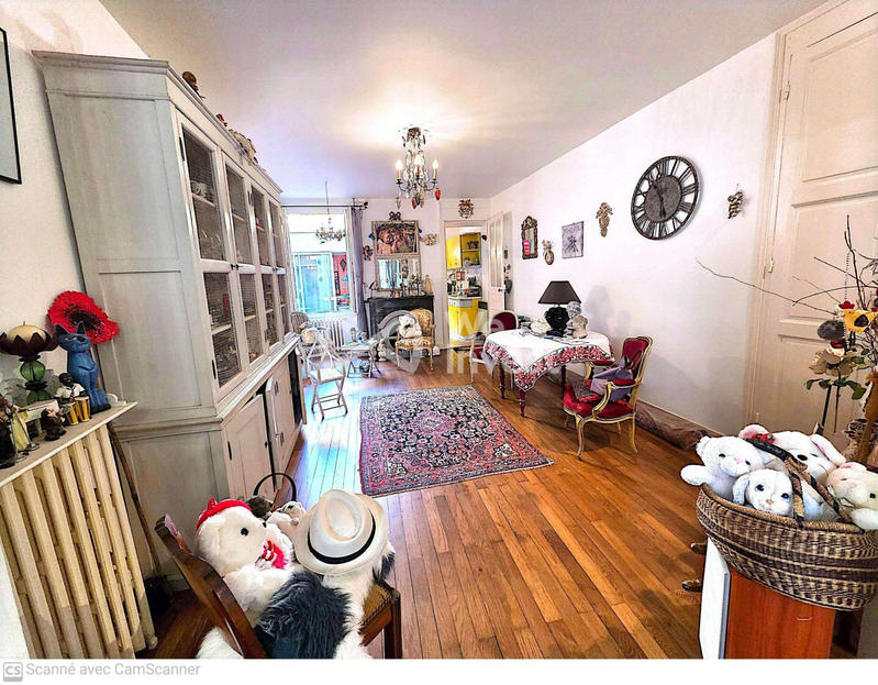 Maison - 180 m² - 6 pièces