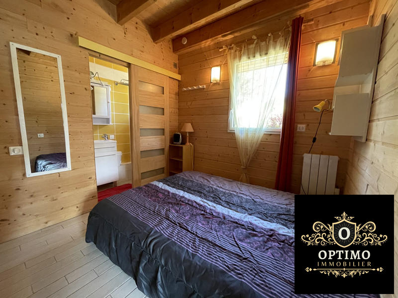 Villa - 168 m² - 9 pièces