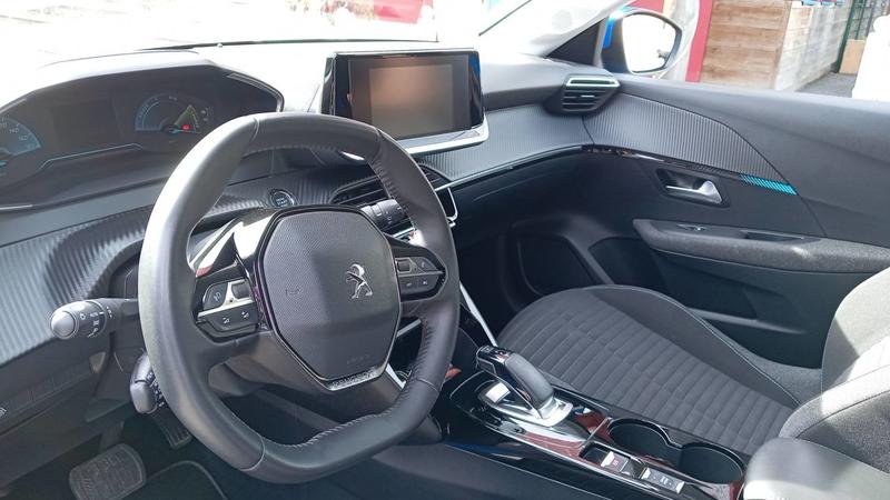 Peugeot E-208 136 50 kWh Style