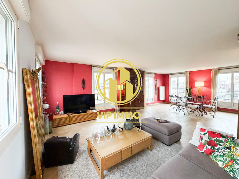 Appartement - 123 m² - 6 pièces