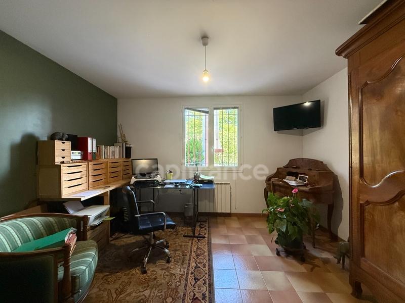Maison - 180 m² - 5 pièces