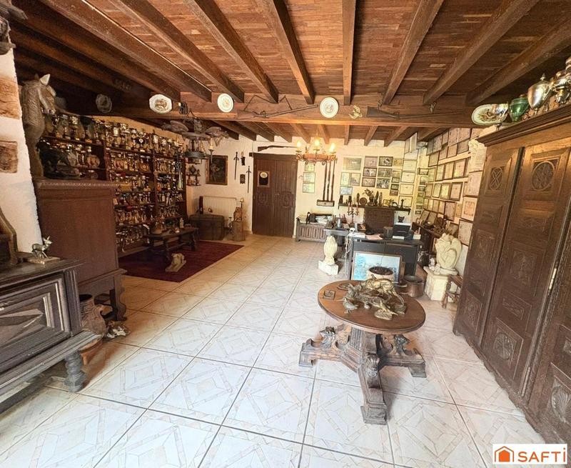 Maison - 193 m² - 7 pièces