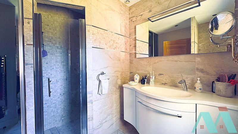 Maison - 160 m² - 5 pièces