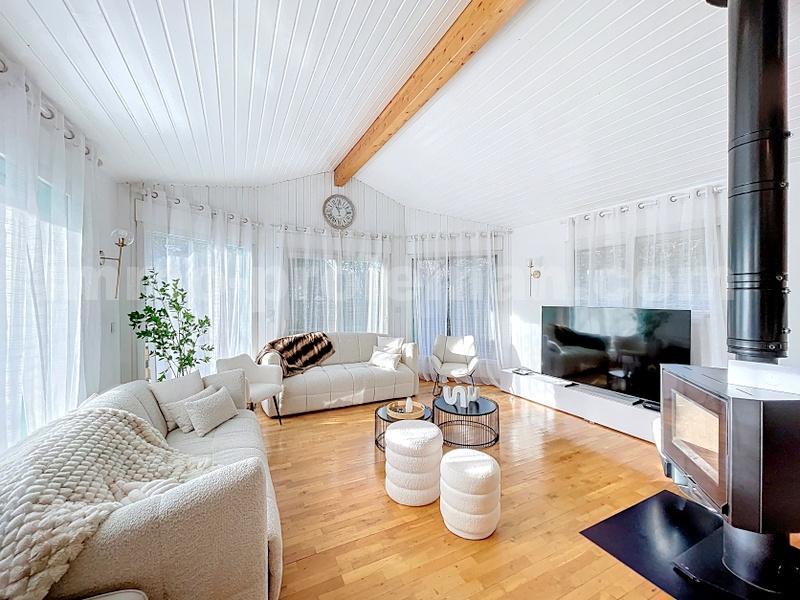 Maison - 184 m² - 7 pièces