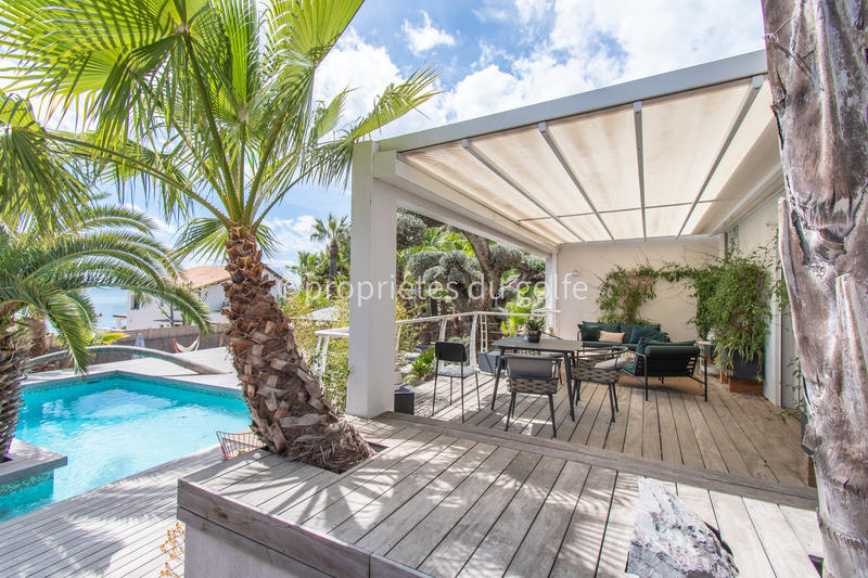 Maison - 215 m² - 6 pièces