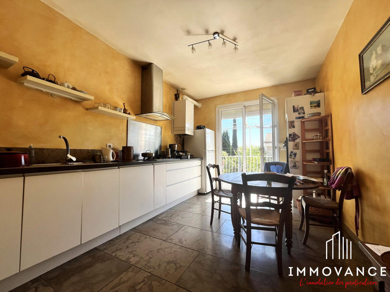 Maison - 215 m² - 6 pièces