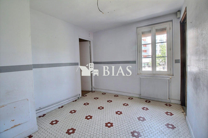 Local d'activités - 285 m² - 9 pièces