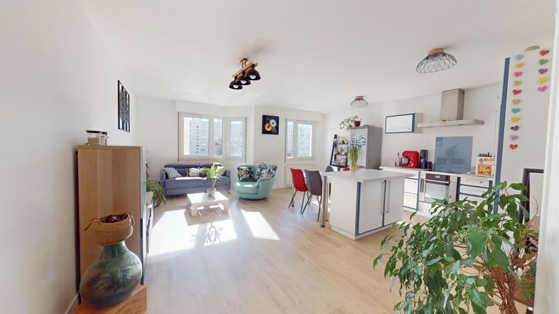 Appartement - 77 m² - 3 pièces