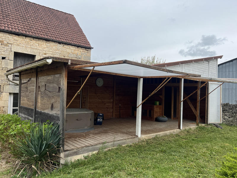 Maison - 230 m² - 5 pièces