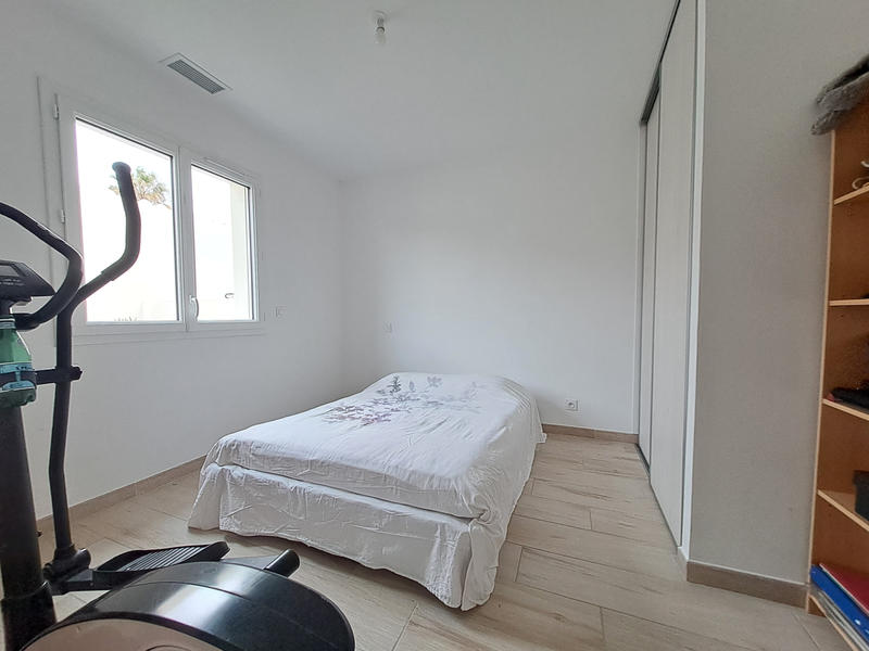 Villa - 90 m² - 4 pièces