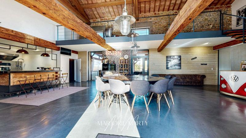 Demeure - 580 m² - 18 pièces