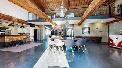 Demeure - 580 m² - 18 pièces