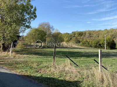 Terrain constructible - 1 178 m²