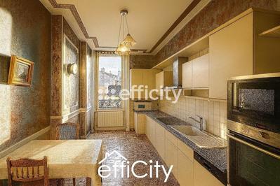 Appartement - 122 m² - 5 pièces