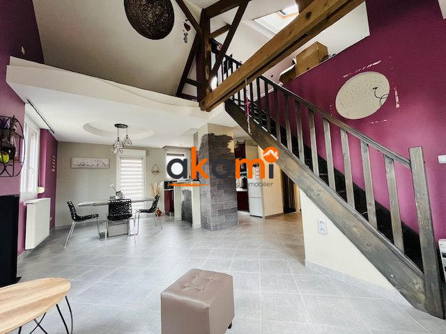 Maison - 91 m² - 5 pièces