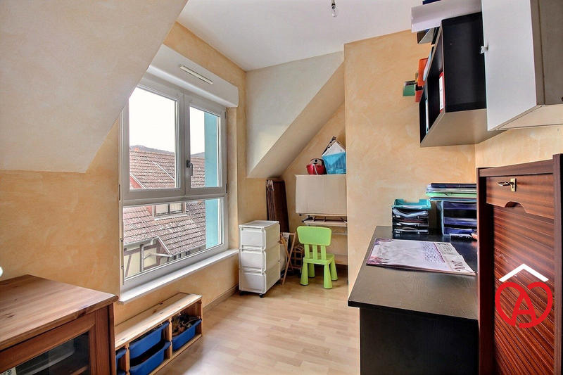 Maison - 216 m² - 7 pièces