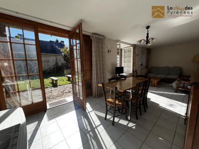 Maison - 204 m² - 7 pièces