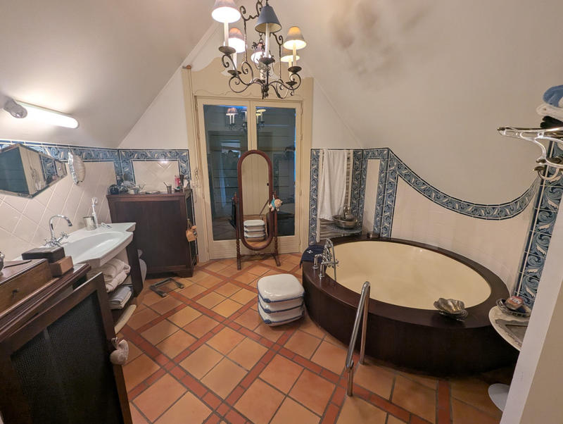 Maison - 180 m² - 4 pièces