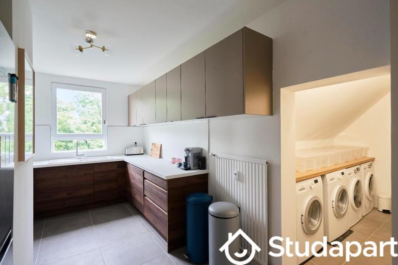 Chambre - 11 m² - 1 pièce