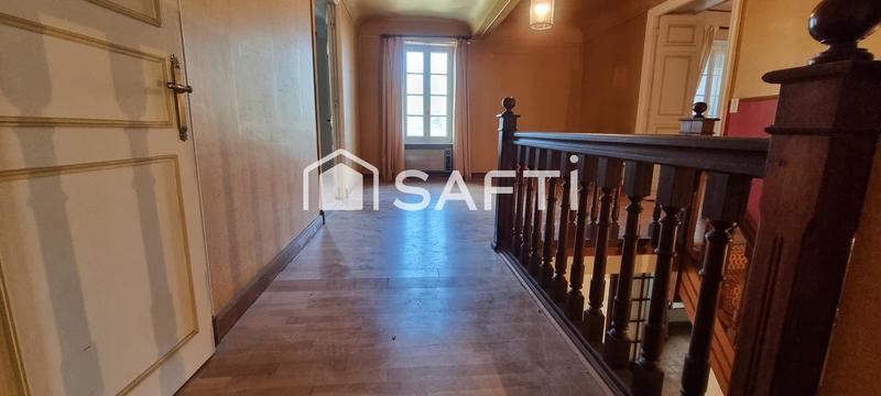 Maison - 225 m² - 7 pièces