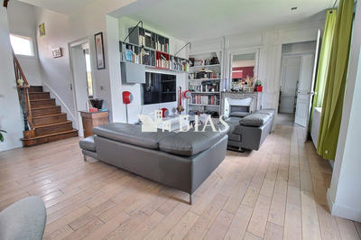 Maison - 190 m² - 7 pièces