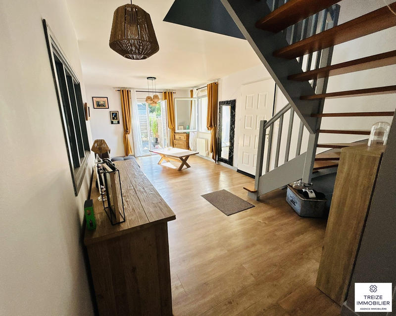 Maison - 95 m² - 5 pièces