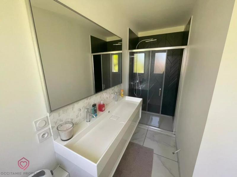 Maison - 163 m² - 8 pièces