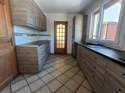 Maison - 155 m² - 9 pièces