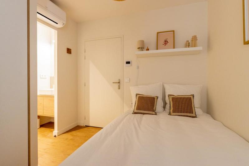 Chambre - 10 m² - 1 pièce