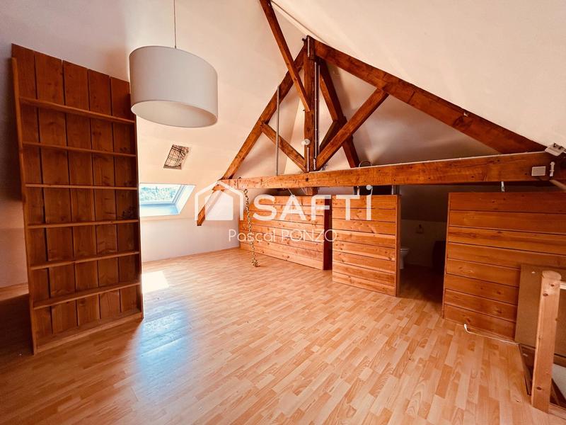 Maison - 253 m² - 7 pièces