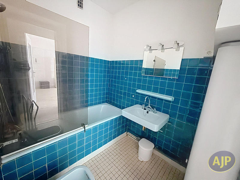 Appartement - 70 m² - 2 pièces