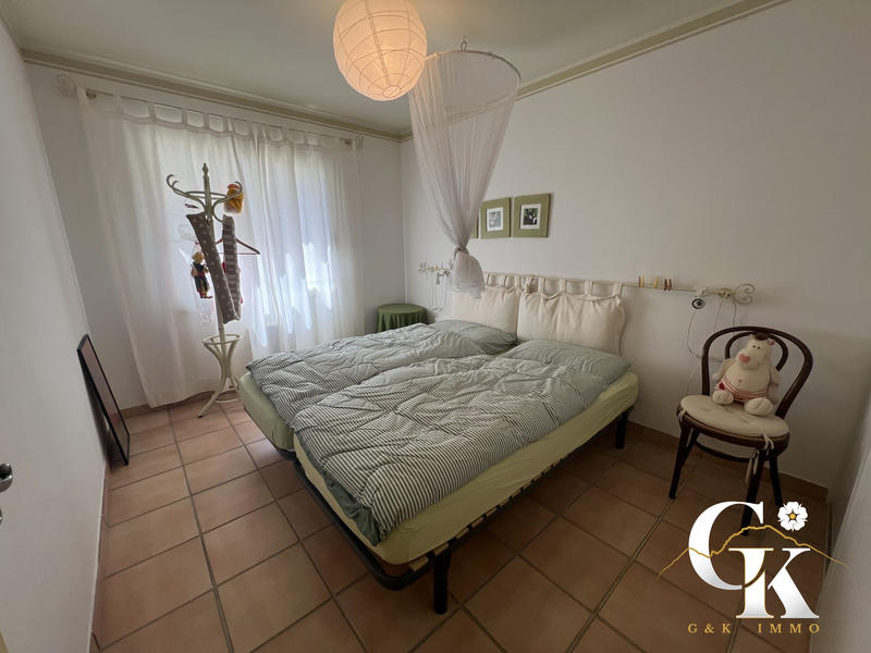 Maison - 250 m² - 7 pièces