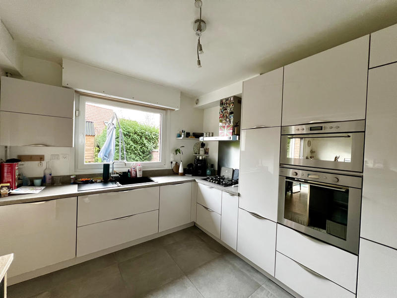 Maison - 95 m² - 4 pièces