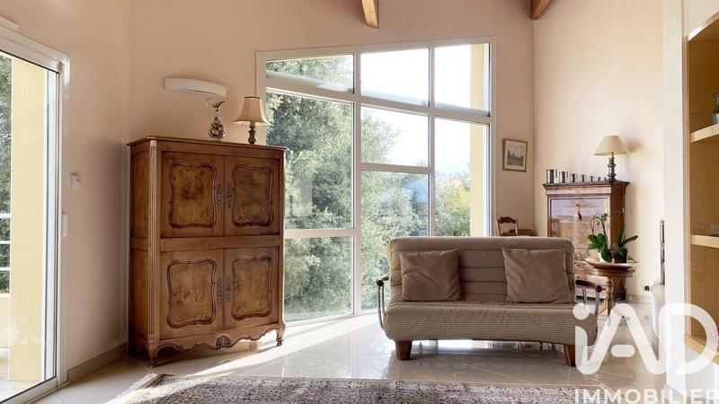 Maison de maîtres - 311 m² - 7 pièces