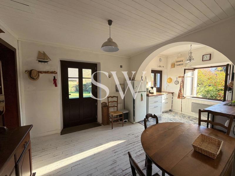 Maison - 200 m² - 9 pièces