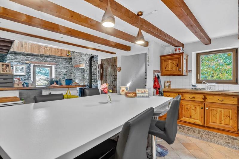 Maison chambre d'hôtes - 438 m² - 12 pièces