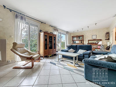 Maison - 121 m² - 5 pièces